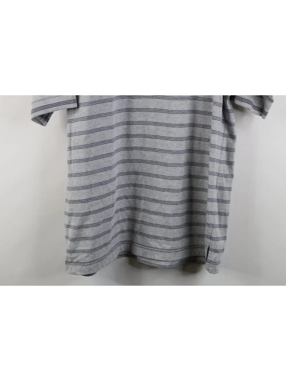 Vintage NFL Mens Size Large Striped Buffalo Bills Football Golf Polo Shirt Gray